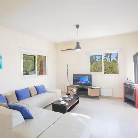 Private 3 Schlafzimmer Mit Hochgeschwindigkeits Internet Holiday home Protaras